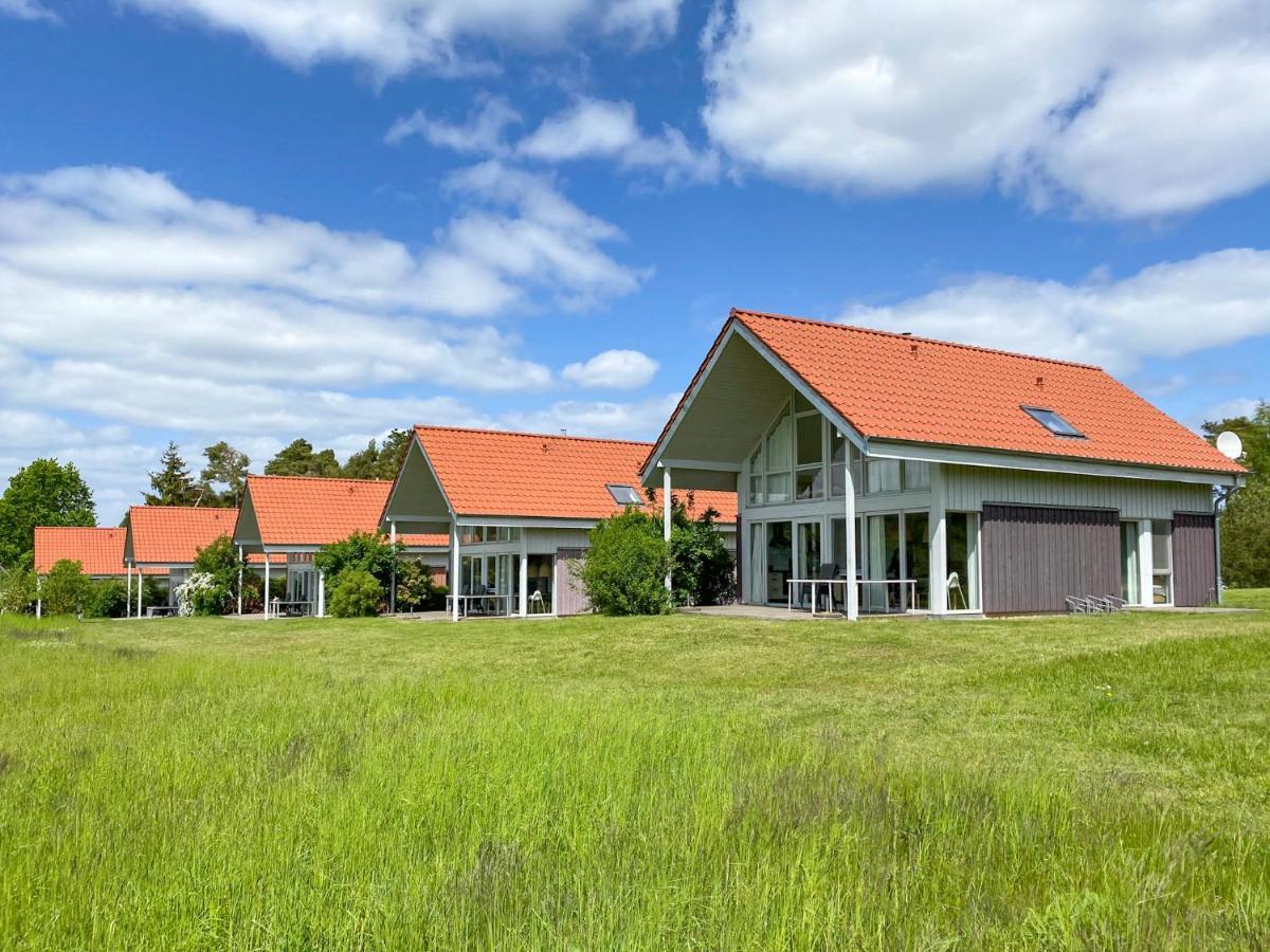 Ferienhaus Wiesengefluester W10 - Mit Sauna, Kamin Und Garten Röbel Екстериор снимка