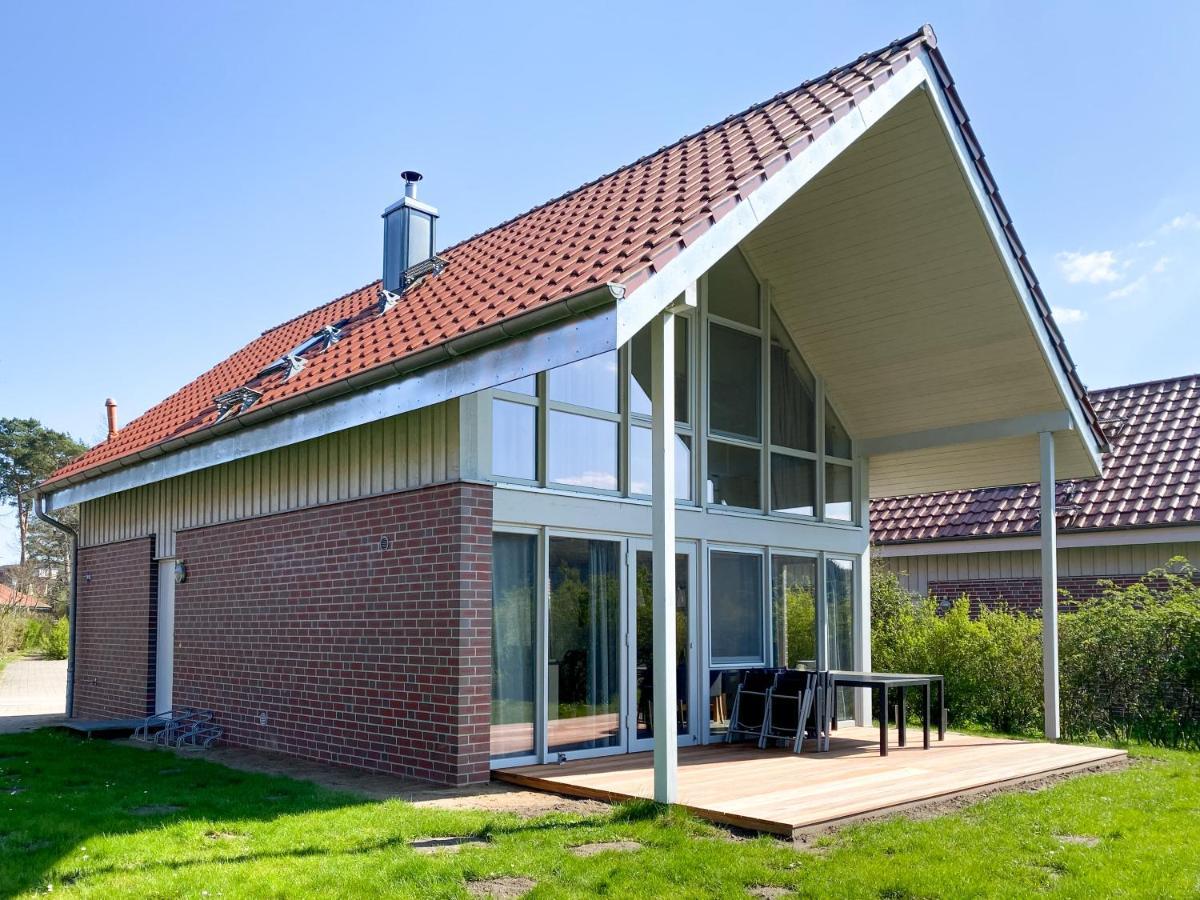 Ferienhaus Wiesengefluester W10 - Mit Sauna, Kamin Und Garten Röbel Екстериор снимка